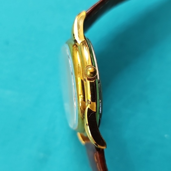 EUC Vintage Rare Disney Daydreaming Goofy Watch main image 14